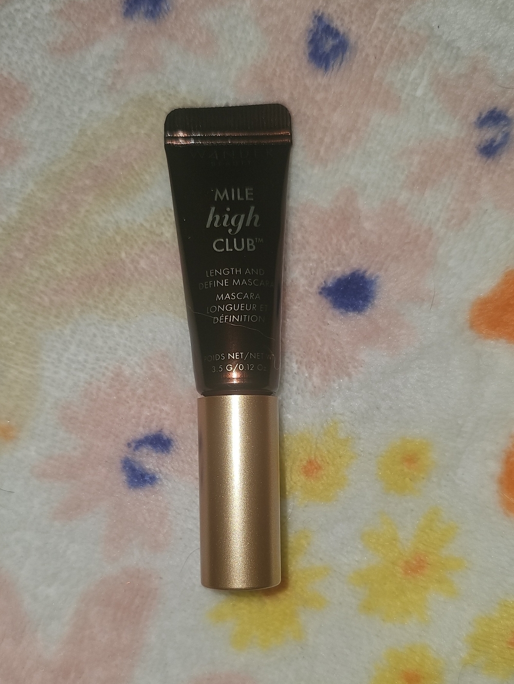 Wander Beauty Mile High Club Length & Define Mascara — Black with Gold Cap